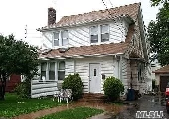 Lovely 1 Bedroom 1 Full Bath Upstairs Apartment In A 2 Family House, Living Room, Dining Room, Eat-In Kitchen, And Bonus Room. Renovations Include New Carpet, New Flooring, New Oven And New Counter Top In Kitchen. Close To Railroad And All.