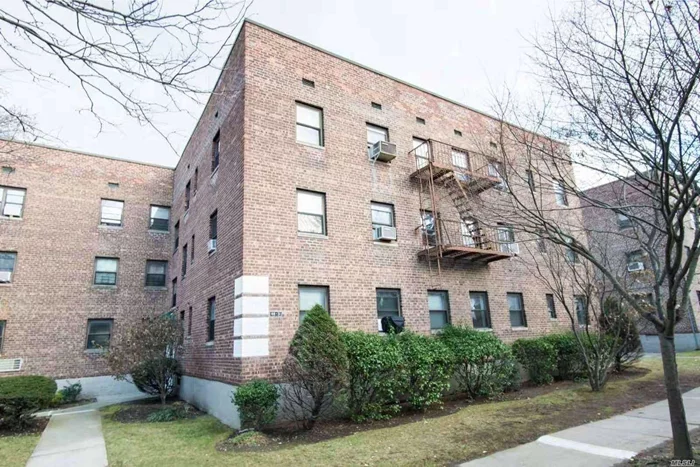 Very Nice 2-Bedroom Apartment On The 1st Floor. No Need To Wait For Elevator Or Climb Stairs! Featuring Wood Flooring Throughout And In Unit Washer & Dryer. Located On Tree Lined Streets Of Bayside In School District 26. (P.S.203, J.H.S.158, Cardozo H.S.) Near Bell Blvd & Northern Blvd For Supermatkets, Restaurants, Coffee/Donut Shop, Pharmacys, Banks, Library And Much More. Q12 & 27 Buses To Downtown Flushing.