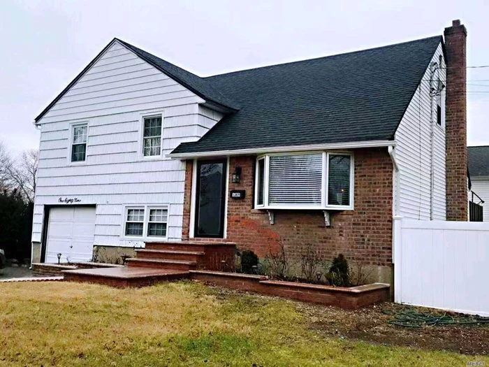 Newly Renovated 4-Bedroom, 2 Baths, 1-Family House In Levittown W/Great School District. Near Hempstead Bethpage Turnpike & Route 107 For Supermarkets, Pharmacys, Restaurants, Bakerys, Coffee Houses, Department Stores, Movie Theaters, Library, Medical Centers And Much More.