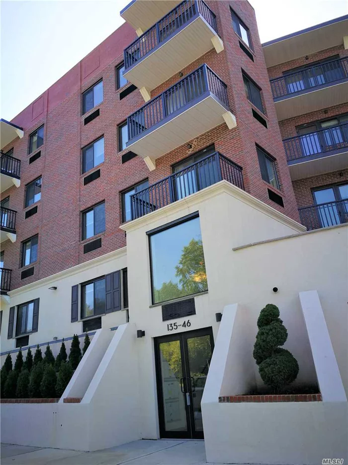 Brand New Condo Elevator Building In Briarwood. Abundance Natural Light With 736 Sf Balcony And Large Sound Insulating Windows. 15 Year Tax Abatement , Low Tax And Low Common Charge, Stainless Steel Appliances, Granite Countertop, Washer And Dryer In Unit. 2 Full Size Bathrooms. Separate Boiler And Meter For Each Unit. Close To E/F Train