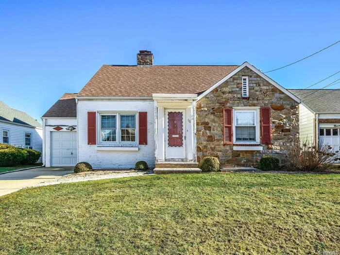 Charming 3 Br 1 Bath Cape Mid-Block On Quiet Street In Village Of Mineola. Bright And Spacious Living Room With Wood Burning Fireplace. Gas Heat & Hot Water. Great Location!! Commuter&rsquo;s Delight Near LIRR, Schools, Library And Hospital. A Must See!!