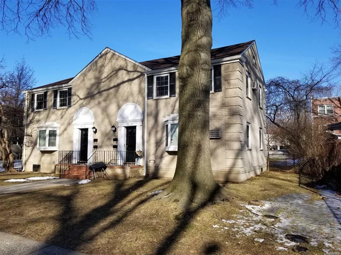 Very Attractive First Floor One Bedroom Co-Op Apartment For Sale. Features Large Living Room. Large Bedroom. Full Mod. Bathroom. Small Eat-In-Kitchen. Dog Allowed. Close Proximity To Local/Express Buses, Shopping & Alley Pond Park