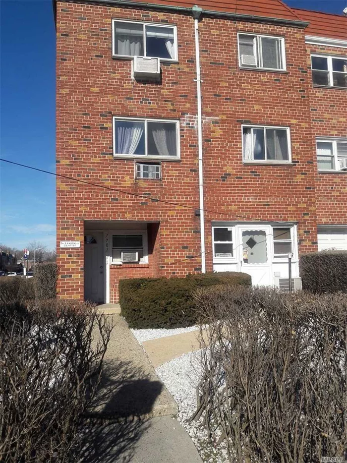 Corner Mix Used Property, 2 Residential Plus Dental Office, Solid Brick Building In Very Good Condition! 3 Bedrooms Over 2 Bedrooms Over Dental Office. Brand New Boiler, 1 Hot Water Tank, Roof And Windows In Very Good Condition. 2 Residential Leases Will Expire In April, 2019.