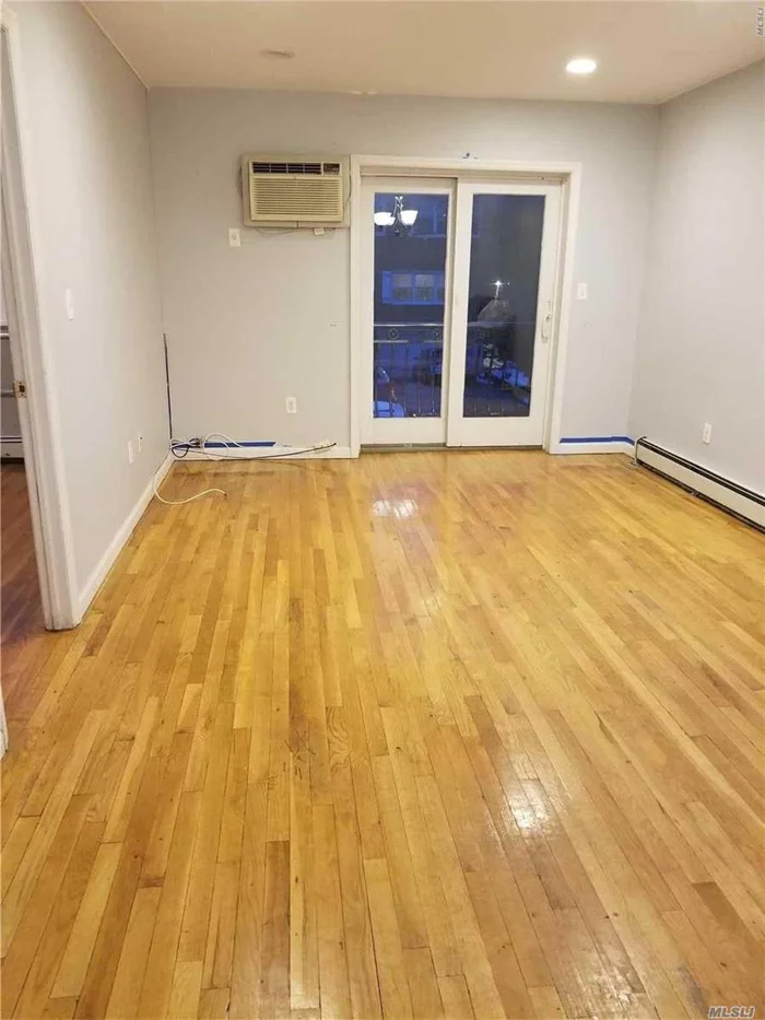 This Lovely Apartment Is Located In The Nicest And Convenient Area Of Bayside. 3 Bedrooms 2 Full Baths Combo Living Room/Dining Area, Kitchen And Front Balcony . Convenient Location. References Required. 3 Blocks From The Lirr At Bayside Station, 25 Minutes Express Trains To Penn Station.Near Bell Blvd Shopping And Restaurants. 10 Min Bus Ride To Bay Terrace.