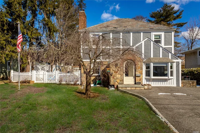 Location, Location, Location! Prestigious Roslyn S. D.! Beautifully Renovated Colonial Set On Professionally Landscaped Property. Inviting Living Room With Expansive Yard Views. Gourmet Eat-In-Kitchen. Three Bedrooms, Great Closet Space Throughout. Great Layout. Low Taxes.