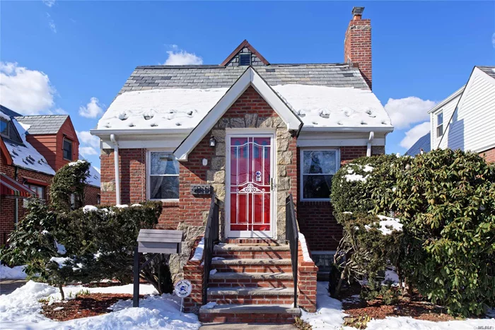 Beautiful Single Dwelling Detached Brick Home In Prime Fresh Meadows. Just Blocks Away From Utopia Pkwy, Francis Lewis Blvd & The Long Island Expy; One Block From Q26 Bus Line. 3Brs, LR, Formal Dining Room, Eat-In Kitchen, Long Private Driveway With Detached 1 Car Garage, Full Finished Basement W/Separate Entrance. Features Include Slate Roof With New Copper Valleys, Blown In Insulation, High Ceilings, Nest Smart Thermostat, Mini Split Air, Building size 22x42 on 40x100 Lot.new pointing.