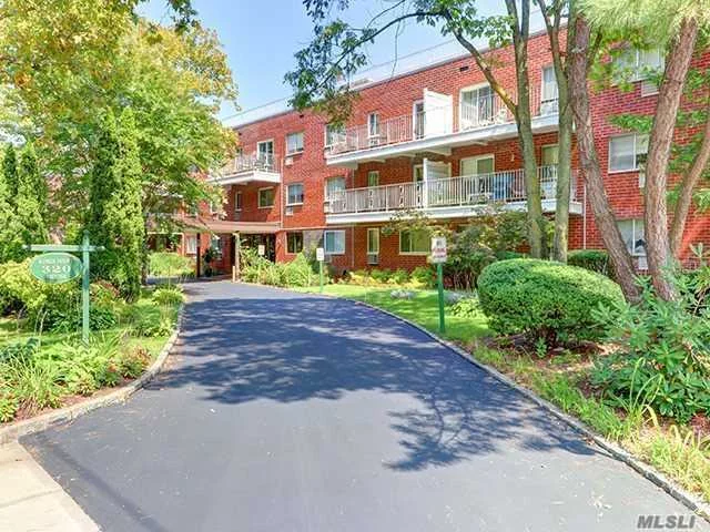 Rarely Available This fabulous 2 bedroom 2 bathroom Coop located in Kings Point House. This property is located on Manhasset Bay with partial water view. Gas grill allowed on private terrace, Doorman, Elevator, X Large Storage Bin, Complimentary Guest Parking, Conference Room, Laundry on every floor. In close proximity to all major highways & public transportation. Private courtyard open to residents and guests. Floating Electric Boat slips available for seasonal rental. No underlying mortgage