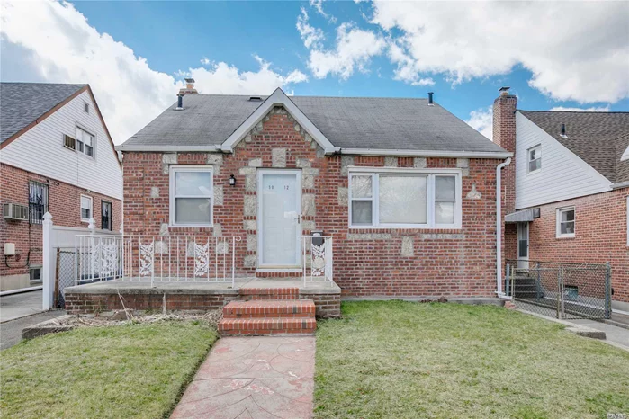 Detached Brick House With 27x34 Building Size & 40x100 Property. Mid-Block On Quiet Tree-Lined Street. Convenient To All Shopping, Transportation.Great Flow Of Entertaining. Exceptional Opportunity ! Best School Dist#26: Ps162, Is216 & Francis Lewis H.S. Prime Fresh Meadows Location !