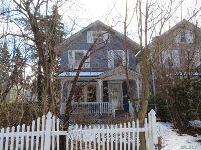 Diamond In The Rough! This Old Style Colonial Needs A Total Make Over To Become That Home Sweet Home Again! A Great Investment Opportunity At A Steal! Great Neighborhood & School District! Come & See What Could Be!