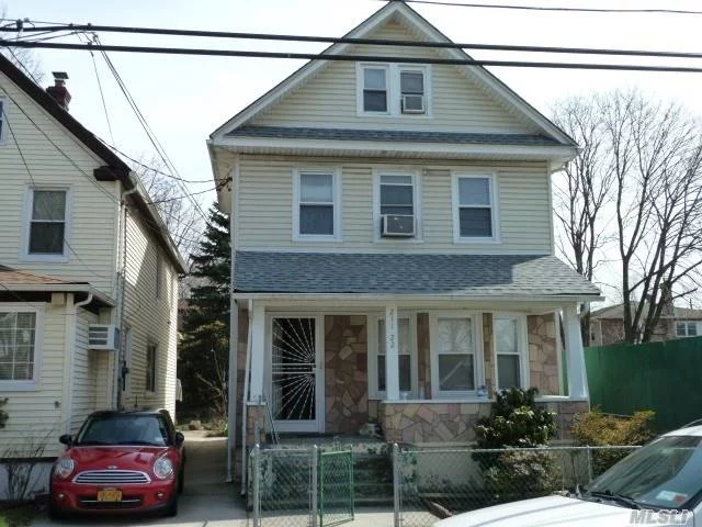 Detached private house close to Bell Blvd and Northern Blvd & LiRR station, 2nd Fl and 3rd Fl duplex 3Brs, 2 baths. Excellent condition. Newly painted.