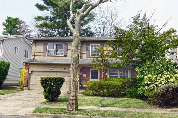 Well priced house in desirable Soundview. Put your own touches on this wonderful family home.