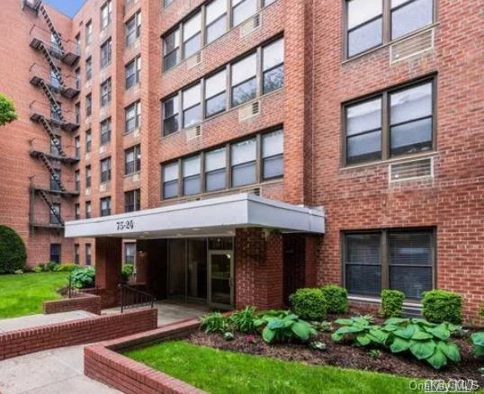 Beautiful & Sunny Co-op 3 Bedrooms, 2 Baths. Everything Updated, Master Bedroom With Walk-In Closet & Full Bath, Hardwood Floors. Close To Local & Express Buses To NYC.