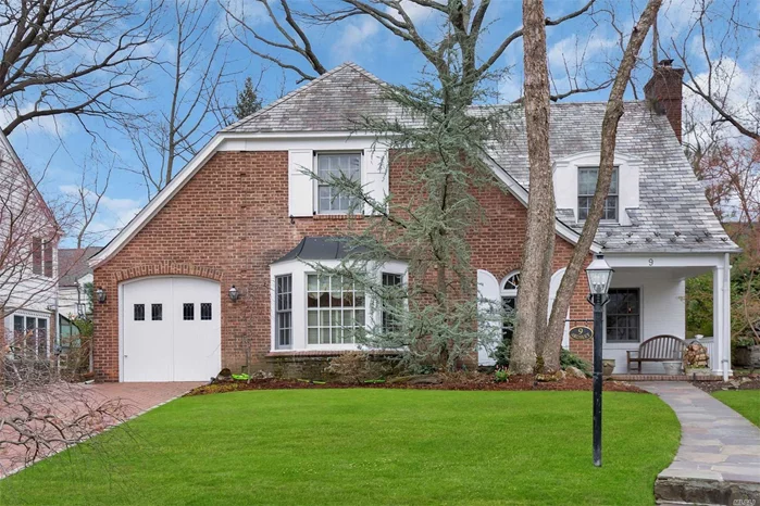 Lovely, brick colonial located on quiet residential street within minutes of parks, LIRR, shopping and bus. Completely designer renovated and lovingly maintained. Very low taxes. Option zone schools/ SR elementary.