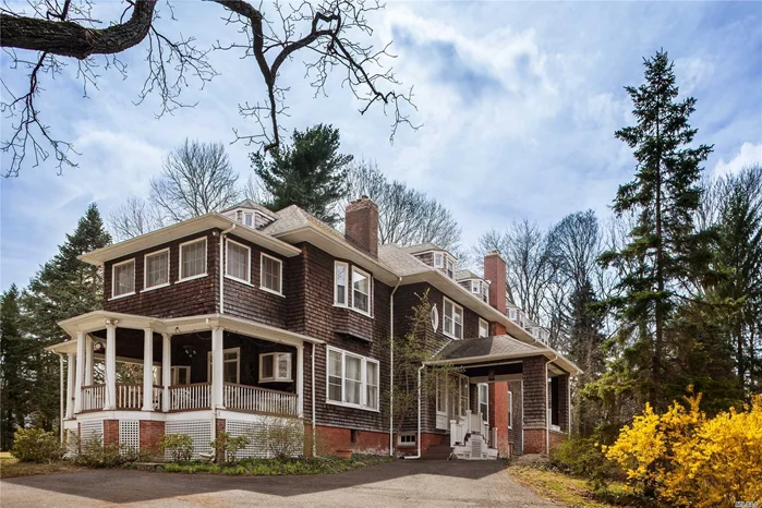 Amazing opportunity to own one of the grand Oyster Bay shingle estates. On the market for the first time in nearly 60 years, it is full of history. Built for the prominent local Townsend family, it retains many of its original details such as tall ceilings, painted paneling, and grand scale windows that let in tons of light (even two secret passages). In addition to the main house, there is a charming 2 bedroom cottage.