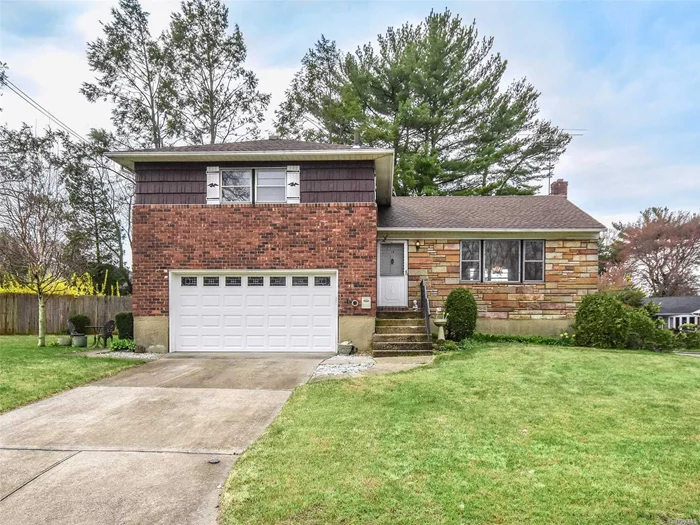 It&rsquo;s your turn to enjoy this classic split level home! Freshly painted, new carpeting and wood floors redone!! Ready to move in and make it your own!! Lots of open living space that just makes sense. Be part of the exciting developments that are happening in Glen Cove. Close to shopping. Summer is coming and so are the concerts at Morgan Park and golfing at Glen Cove&rsquo;s beautiful golf course.