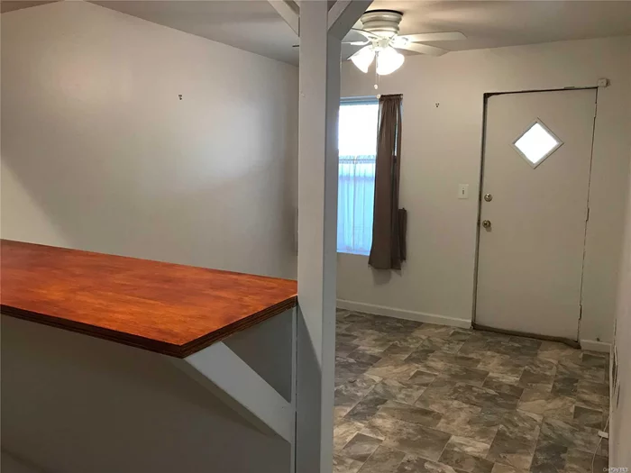 Amazing location! Cozy one bedroom apartment in Bayside. Tons of closet space. Use of small back patio area. Close to Northern Blvd, Shopping, Restaurants and Buses/Transportation. Only one mile to Bayside LIRR. Heat and Water Included, Tenant Pays Electricity And Gas. Easy street parking. One cat is OK.