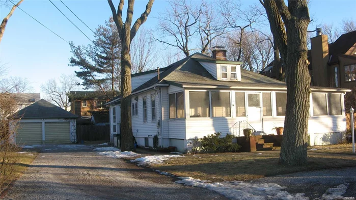 Great house with bright and spacious screened porch, Private Beach For Residents. Full of charm, 1/2 block from the beach. 2 car garage, Great Garden.