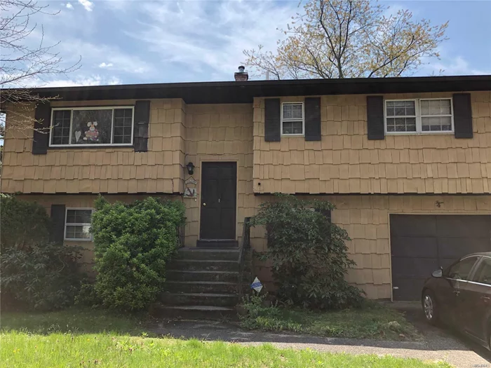 Hardwood floors, granite kitchen counter top, new roof, new boiler