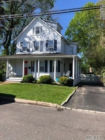 3 Bedroom , 2 bath colonial in the heart of Huntington Village! Close proximity to entertainment, restaurants, shopping, beaches/boating, transportation, Heckscher Park and much more. Fenced in backyard, wrap around porch.