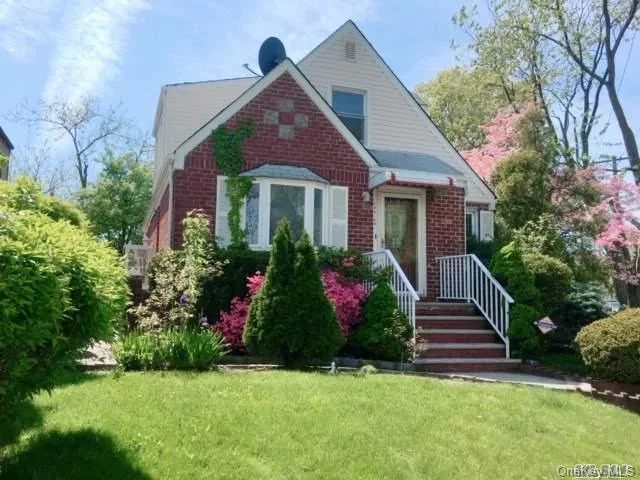 Newly Renovated, Bright, & Beautiful Large Exp Cap House with Lot size 5622. 4 BRs 3 Baths in the center of Fresh Meadows. Move in condition. 2 Detached car garage and nice big yard. SD 26, Francis Lewis High School, MS216, and PS162. Near Park, School, Shopping, transportation, etc. Bus Q17, Q26, Q27, Q30, Q31, Q88, and QM1A.