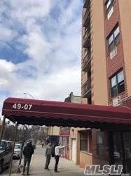 Unit with Beautiful City View Of Manhattan Located On The 8 Fl Stainless Steel Appliance With Microwave. Building Has Laundry Facility On the Ground Floor. Roof Access. 2 Block Away From 7 Train At 46/52 & Lincoln Station. Unit available July 1, 2019