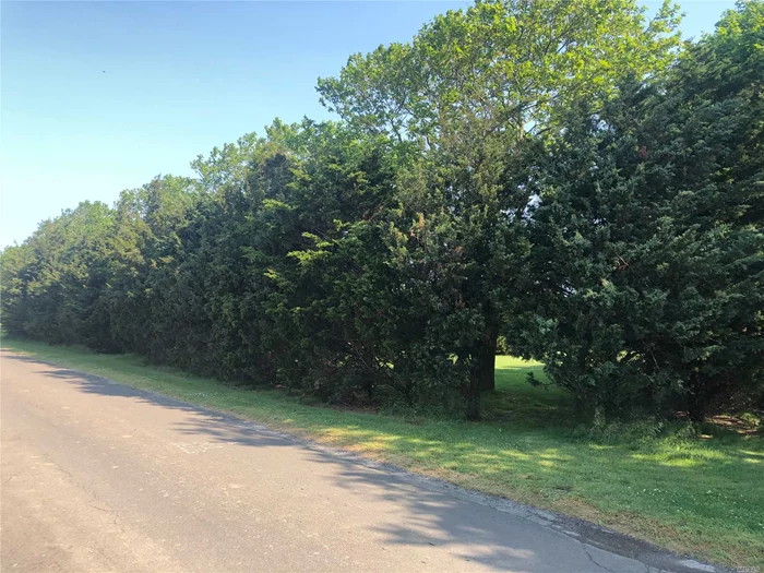 Wonderful 1 acre building lot with outstanding sunset views. Cleared, level, specimen plantings on property Close to Oregon Road Farm corridor, bring your plans and build your dream home