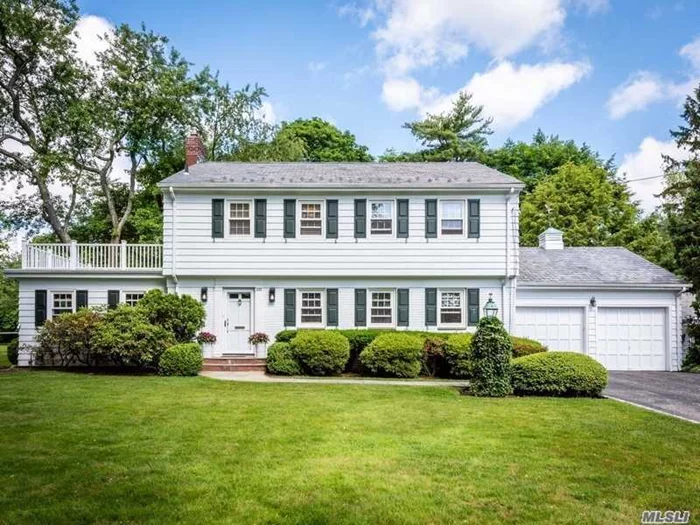 Beautiful Colonial on one of the biggest lots in the village of Munsey Park. 2-story entrance adds drama. Formal living room overlooks Copley Pond Park. The kitchen is eat-in and adjacent to the family room with sliders to rear patio. Formal dining, 4th bedroom, full bath, half bath, and laundry/mudroom. Upstairs w/MBR w/dressing room& MBTH, 2 Addtl. BRS, hall bath.