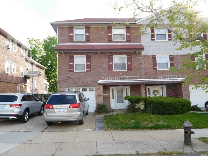Large Living Room,  Formal Dining Room, 3 Bedrooms And 2 Full Baths Apartment In The Heart Of Bayside. Washer And Dryer In The Unit, Two Parking Spaces. No Pets. Best School District (Ps203, Is74, Cardozo High School),