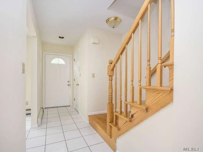 Spacious Duplex 3 BRS 2.5 BTHS, LR/DR, EIK, Hardwood Floors, CAC, Gas Heat. Finished basement w/laundry. Off-Street Parking for 1 car. Small Pet (under 20 lbs).