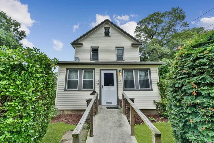 Nice Colonial on a large corner lot located in the desirable Manhasset school district! This home has 3 bedrooms, 2 full baths, a living room, formal dining room, kitchen, sun porch, and full basement. Close to Fresh Meadow Country Club and all other amenities.