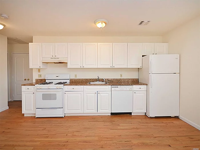 Beautiful sunlit unit with open floorplan with central air conditioning. Small pet permitted with $50 a month extra. Close to transportation, shopping, dining, beaches and parks .