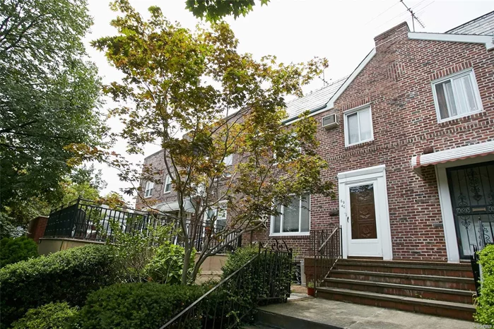 Rare Find 20 footer Townhouse in Heart of Fresh Meadows On Quiet Block! Bright & Spacious Brick Colonial Features 3 Bedrooms, 2.5 Baths. Near Schools, Supermarket, Shops & Transportation, and House of Worship. School District 26 Ps173, JHS 216& Frencis H.S. Finished Walk-In Basement w/ Separate Entrance, R4 Zoning Can Be Convert To Legal 2 Families. Bring Your Decorating Ideas to make it your dream home.