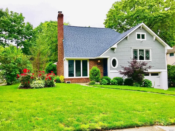 Gorgeous, Mint, Whole House Rental with a ton of bells and whistles! Wonderful Deck and Yard. Zoned for South Salem Elementary School.