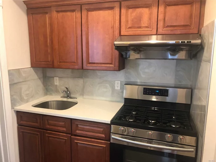 Totally Renovated and Clean Duplex Apartment with Many Possibilities for Layout Configurations. Hardwood Floors Throughout. Washed and Dryer Are Included.