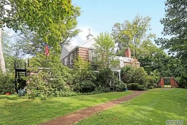 Colonial in Prestigious Flower Hill in as is condition. Create your own dream home. Manhasset SD #6. Munsey Park Elementary. Near Plandome LIRR Train Station.