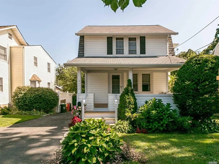 Charming 1920&rsquo;s Dutch Colonial; 3 Bedrooms, 1.5 Baths, King-sized master with walk-in closet; recently renovated kitchen, gleaming hardwood floors. New heating system, plumbing & electric panel; New front porch, siding and windows; new interior stairs; architectural roof; separate den with sliders to beautifully landscaped backyard; gas heat, cooking & dryer; walk-up attic; detached 1.5 garage; mid-block location on quiet street. Close to LIRR, shopping, parkways; Bellmore SD #7