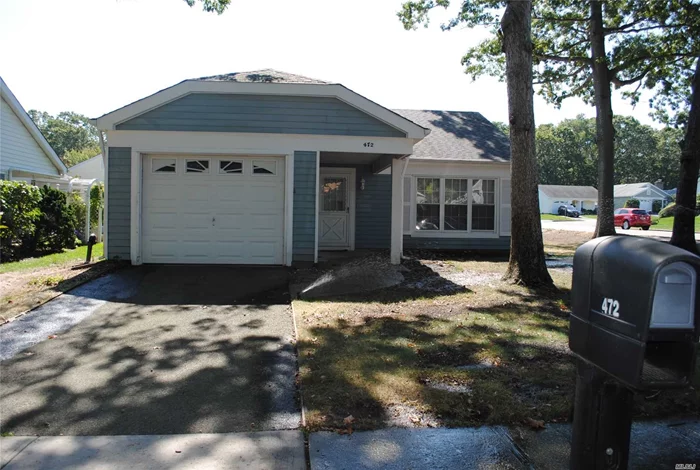 55+ Community Danbury model. This desirable corner property features newer appliances and enclosed porch. You have use of all amenities including inground pool, tennis courts, bus service, and club house. Come enjoy all that Leisure Knoll has to offer!