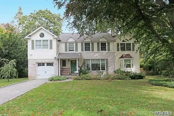 Beautiful Brick/Shake Colonial renovated in 2009 with open floor plan. The entry foyer leads to living room, dining room, family room with dual fireplace and powder room. A chef&rsquo;s kitchen adds to the unique flow of this home especially for entertaining. A large pantry closet with access to the garage and mud room add to the charm. The second floor has five bedrooms and three baths , bright with many skylights.This home has many extras, CAC, gas heat. Hardwood floors, walk in attic and finished basement to name a few. The location is very convenient as well as private in the center of the community. Incorporate Village of Flower Hill, Roslyn Schools, Port Washington LIRR station sticker.