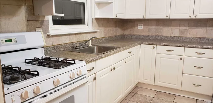 Beautiful Sunny Bright Spacious 3Bed And 1.5Bath Apartment On The second Floor .Heat & Hot water & Parking Included. Very Convenient For Shopping And Transportation Major Highway. Good School District # 26 Walking distance to Supermarket, Post office, Drug store, Restaurant, Bus stop, Alley Pond Park & Bus to Manhattan