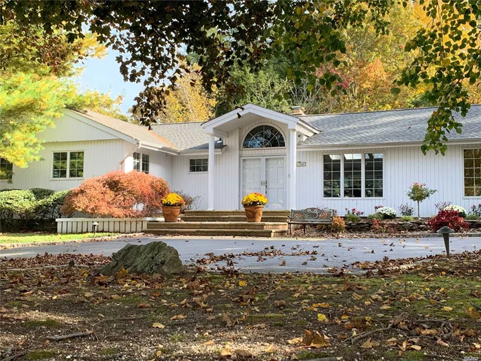 Enjoy Modern Luxury in this beautiful, sprawling ranch w/open floorplan in The Gates . This Transitional home in the award-winning Syosset SD. features 5 spacious bdrms, ALL GAS & vaulted ceilings throughout. The gorgeous fpl boasts Calacatta marble from Italy & custom wood surround. The HUGE gourmet EIK w/newer appl overlooks the property. The walk-out lower level has sliding glass doors to a Resort-like bkyd-play area, pool & pool house w/kitchen/bath, gazebo, pergola, BBQ area & more. Low taxes.