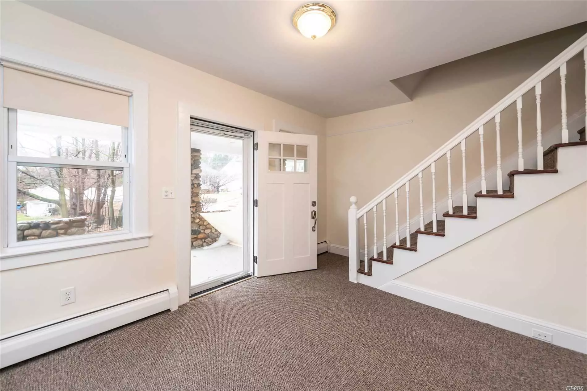 UPDATED LARGE 2/3 BEDROOM RENTAL. HIGH CEILINGS AND 4 FLOORS.TONS OF STORAGE. FULL BASEMENT EQUIPPED WITH WASHER/DRIER AND 2ND REFRIGERATOR/FREEZER FOR YOUR GATHERINGS. SUPER CLOSE TO TOWN, TRAIN AND SHOPPING.