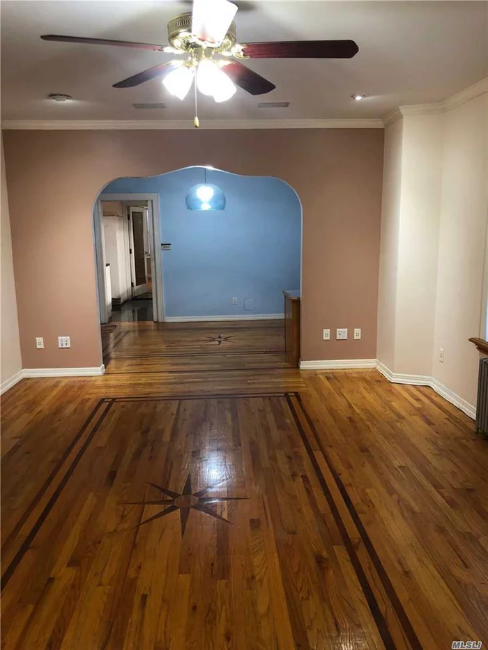 2 Bedroom Luxury Apartment comes with a full bath, Kitchen, enormous Living Room and a Formal Dinning Room. Located near Transportation and all necessities. The apartment have 2 points of access own Thermostat.