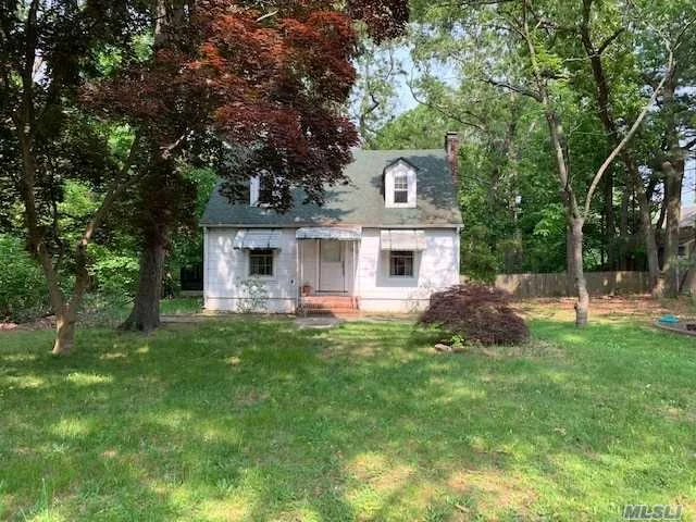 Turn Back The Time With This Wonderfully Kept Up Cape In Desirable Farmingville! Let Your Imagination Run Wild With All The Possibilities For This Property On Over An Acre Of Land! Close To All Transportation, Shopping, Schools & Everything Farmingville Has To Offer! Call Today To See Before It Goes!