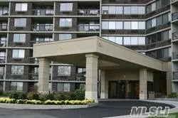 WOW, RARELY AVAILABLE, RENOVATED 2 BRM 1.5 BATHS CONDO, EIK, RENOVATED, WOOD FLOORS, TERRACE WITH MANHATTAN WATER+BRIDGE VIEW. THE BEST...