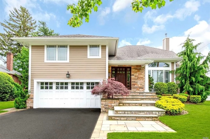 Luxury Living in Syosset w/Captivating Curb Appeal!Stunning Exp Split w/4 Bdrms, 2 Fbths & 2 Car Garage!Totally Renov w/Impressive Details & Quality Workmanship!Master Ste w/Lg Custom Closet! Exquisite Kitchen w/Gas Cooking, Lg Travertine Island & Thermador Appliances!Warm & Inviting Exp Den!New Systems & Roof!Fenced-in Yd w/Trex Deck!Baylis Elem! Tax Reduction Oct.&rsquo;20!