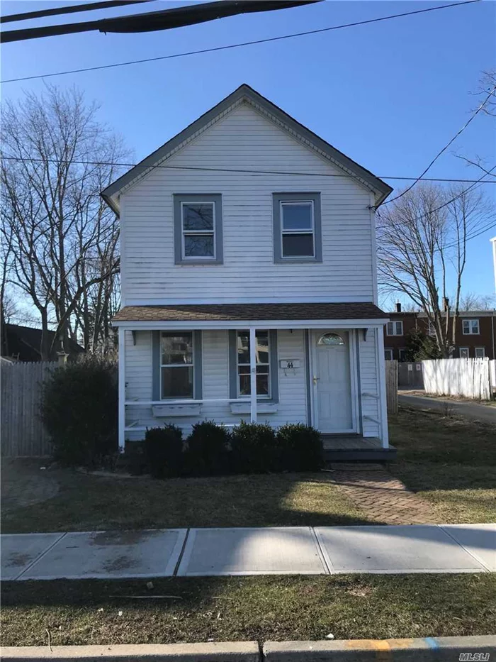 Full House Rental, Old World Charm in the Middle of Farmingdale Village, Close to Everything (LIRR, Shipping, Restaurants), Use of Huge Yard, Use of Driveway, New Full Bathroom, Updated Appliances, New Carpets