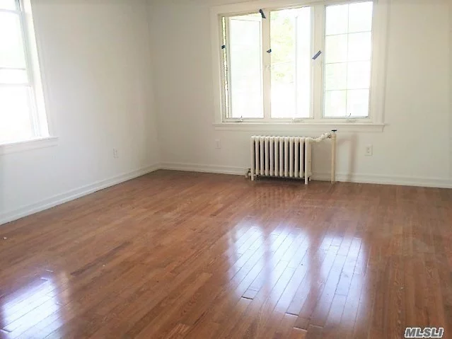 Two dwelling house on 147 St / Cherry Ave. New renovated large 2 bed room W 2 Bath room on 2nd Floor.  1100 SQFT, hard wood floor. Very bright and window in every single room. 10 Minutes walk to Main st Flushing. Bus Near by Q12, 25, 26, 27, Close to LIRR Murray Hill.