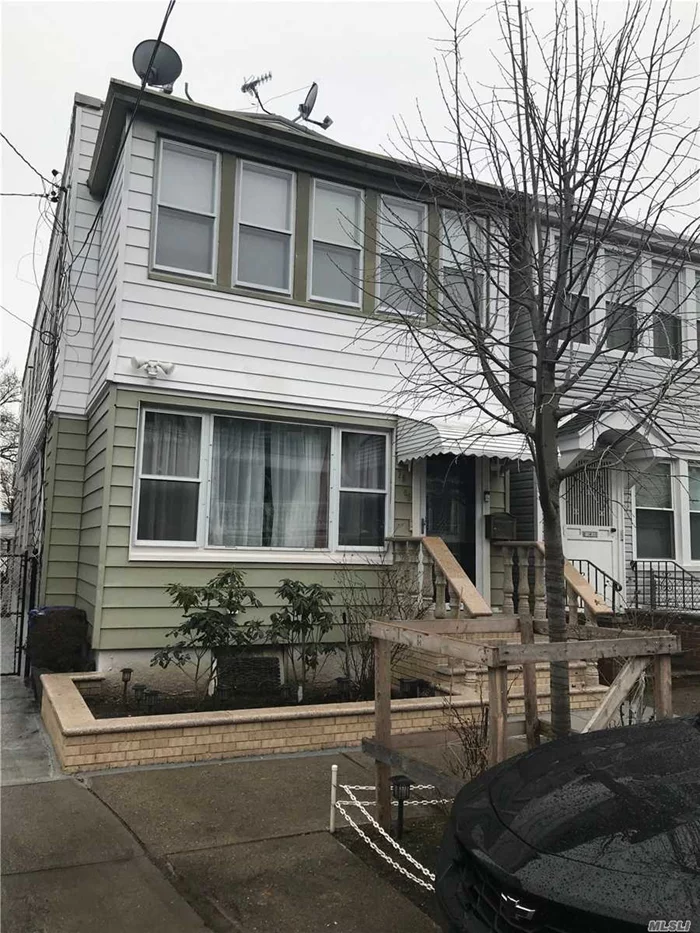 Spacious 2 family. Ready to move in. Great location close to train, buses and shopping. One block from Park Lane South. Cemented nice size backyard.