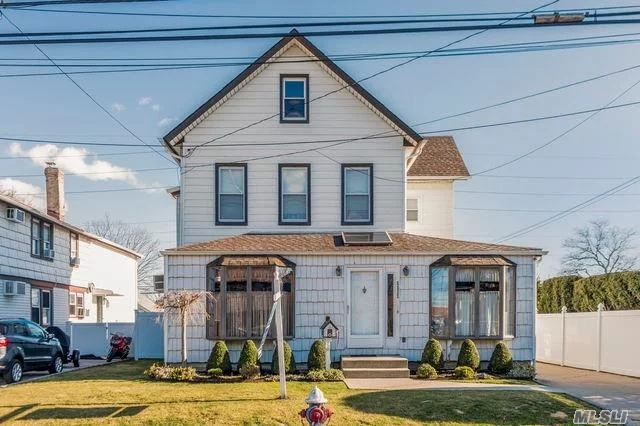 legal 2 family colonial if owner occupied 1 bed 1 bath apartment over a 2/3 bed 1.5 bath apartment as a 1 family it would be a 6 bed 2.5 bath with stand up attic  in ground pool with large garage