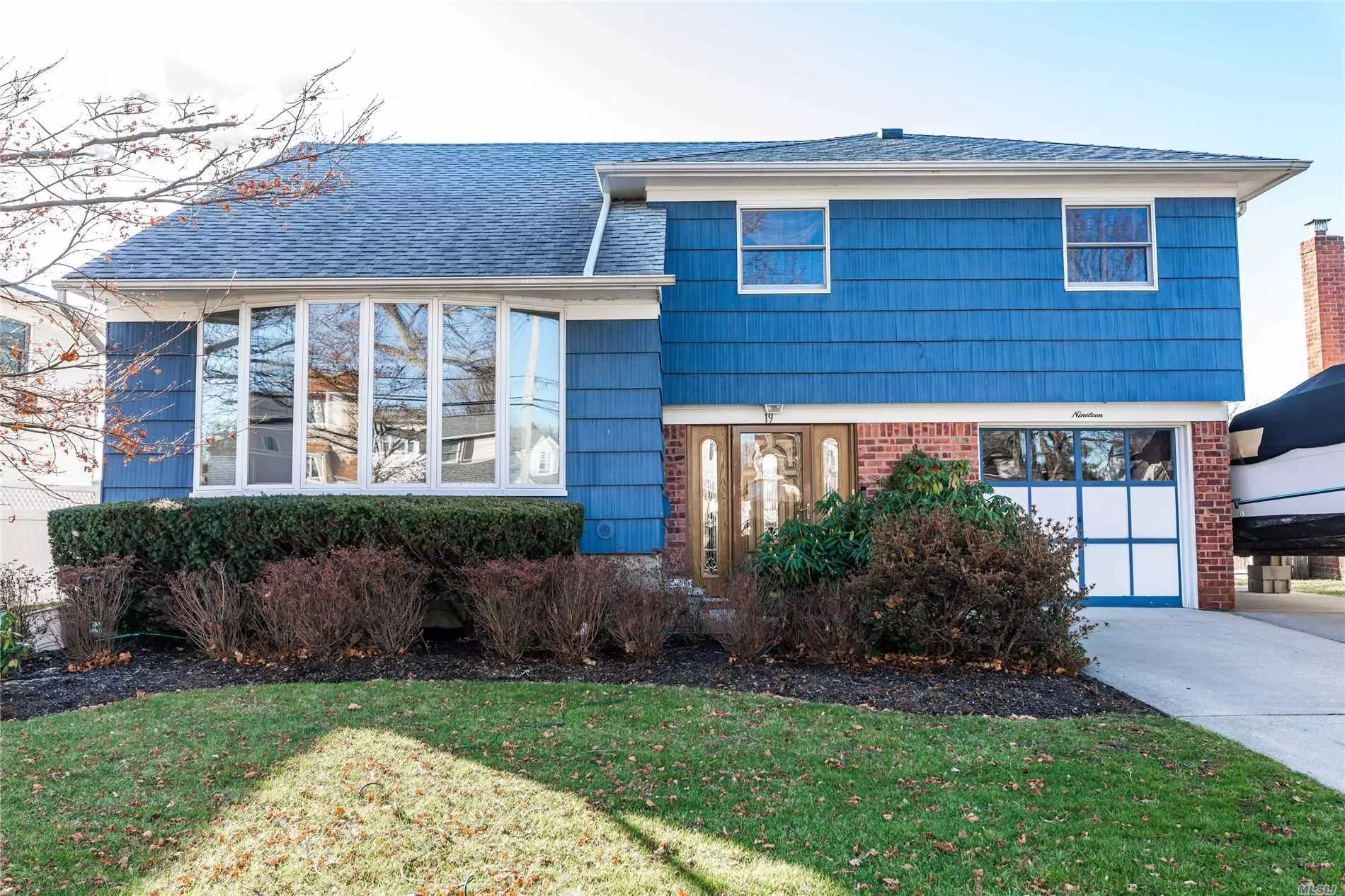 4 Bedrooms, 3 Full Baths In This 5 Level Split. House Features Living Room, Dining Room, Eat-In Kitchen, Den, Finished Basement, 3 Bedrooms And Master bedroom Suite, 1 Car Garage. This House Does Not Need Flood Insurance.